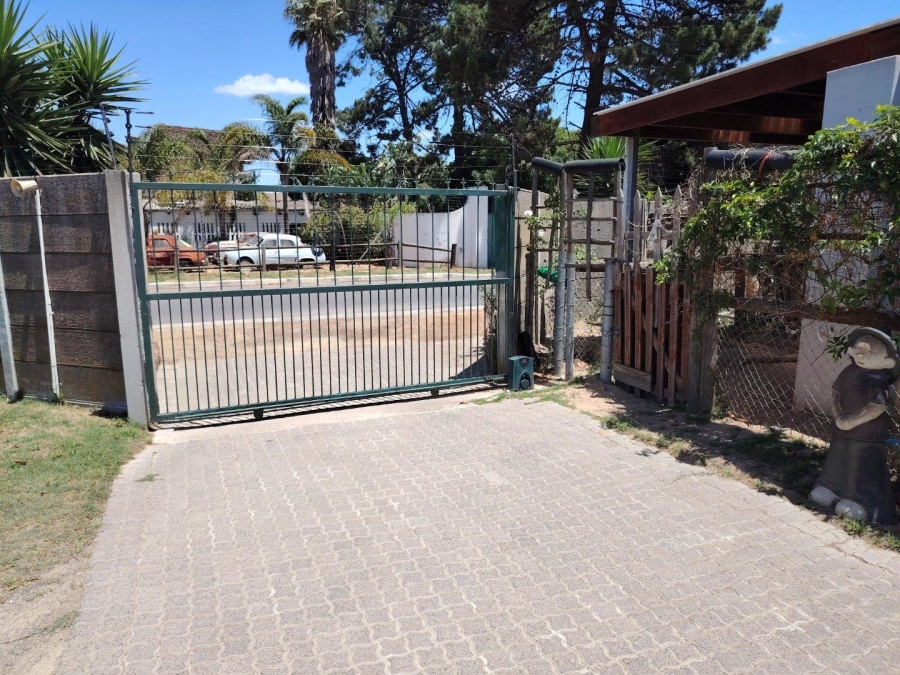 2 Bedroom Property for Sale in Joostenbergvlakte Western Cape